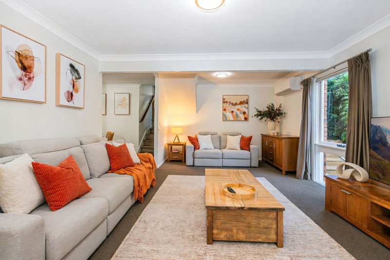Photo - 3 Vera Place, Padstow Heights NSW 2211 - Image 2