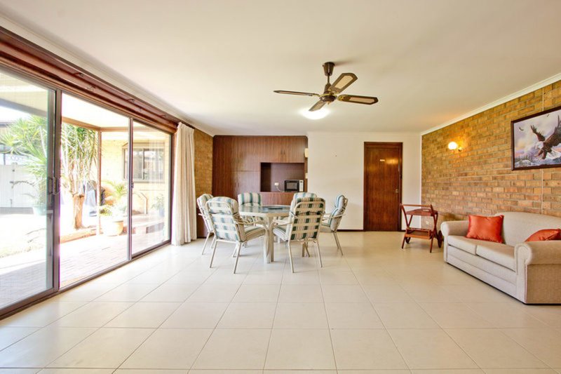 Photo - 3 Verco Avenue, Campbelltown SA 5074 - Image 2