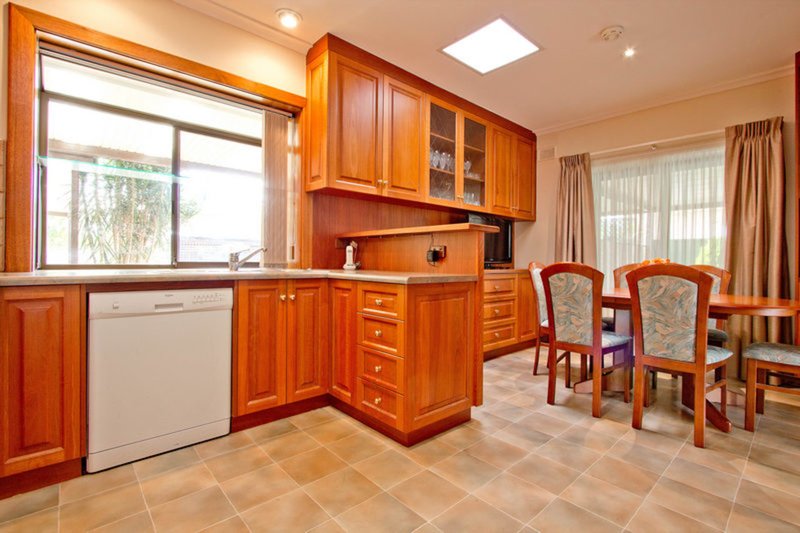 Photo - 3 Verco Avenue, Campbelltown SA 5074 - Image 5