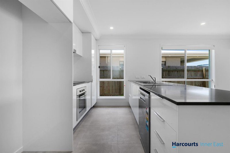 Photo - 3 Verge Street, Logan Reserve QLD 4133 - Image 4