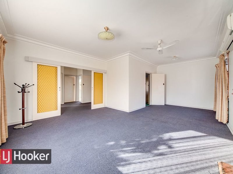 Photo - 3 Victoria Ave , Springvale VIC 3171 - Image 4