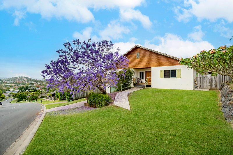 3 Victoria Drive, Pacific Pines QLD 4211