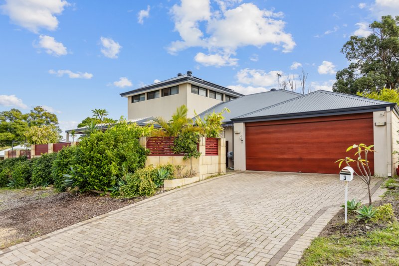 Photo - 3 Vidler Street, Cloverdale WA 6105 - Image 2