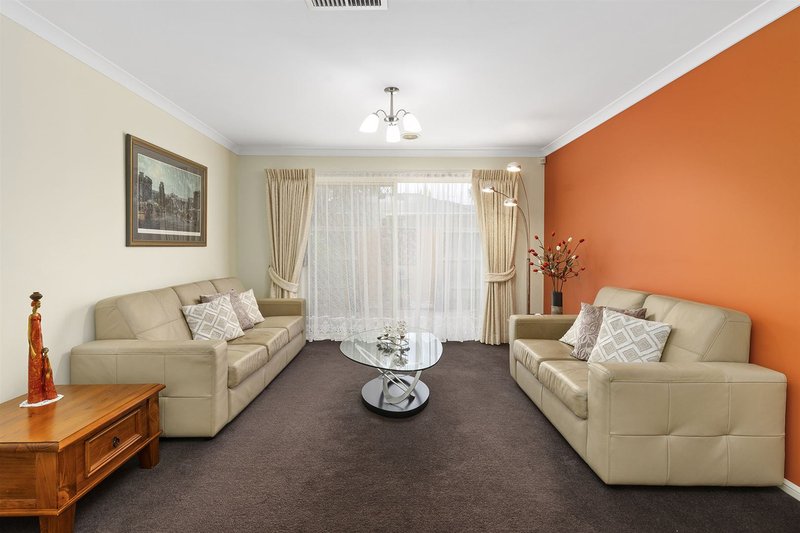 Photo - 3 Viewgrand Rise, Lysterfield VIC 3156 - Image 3