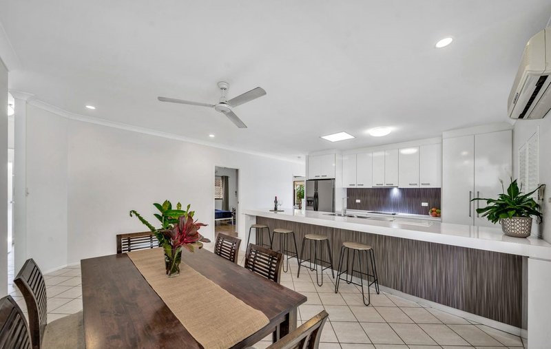 Photo - 3 Village Terrace, Redlynch QLD 4870 - Image 6