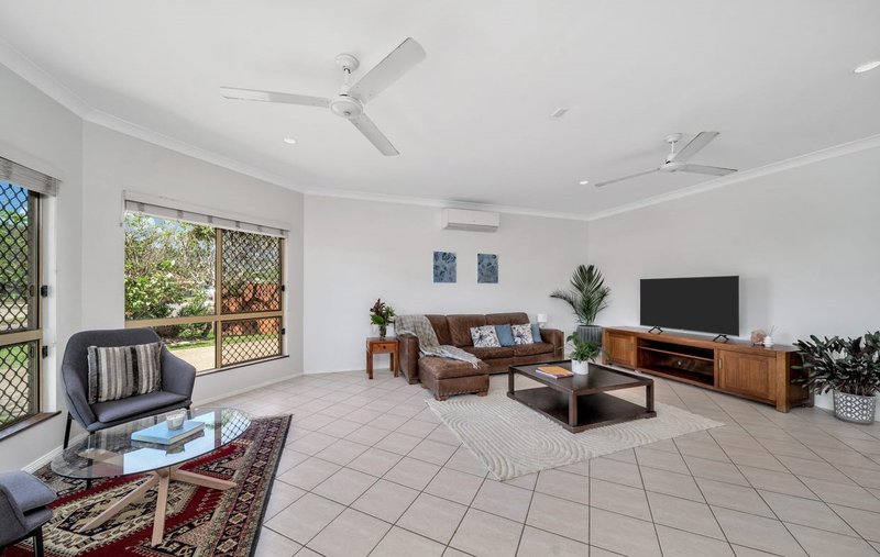 Photo - 3 Village Terrace, Redlynch QLD 4870 - Image 8