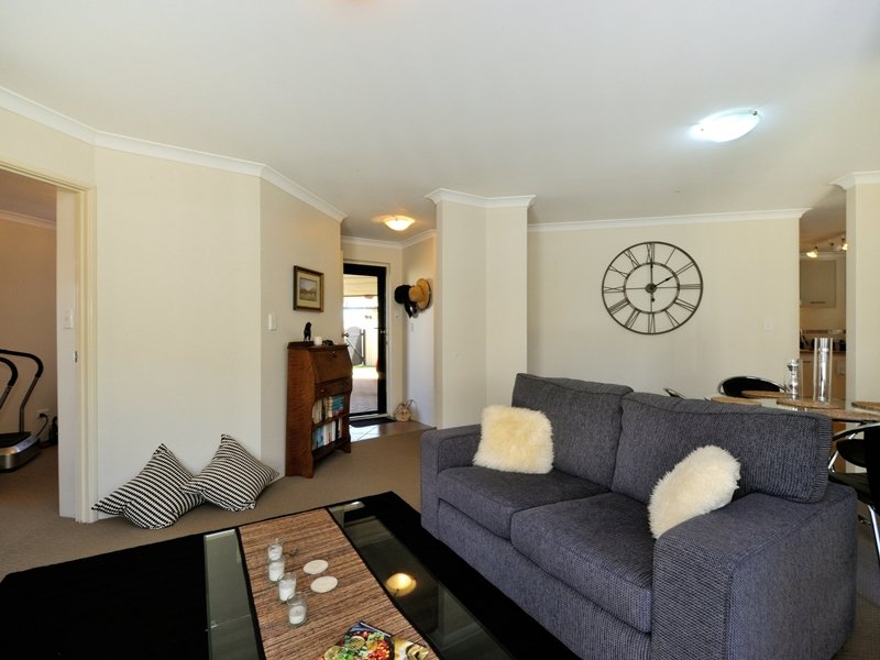 Photo - 3 Volcans Mews, Port Kennedy WA 6172 - Image 6