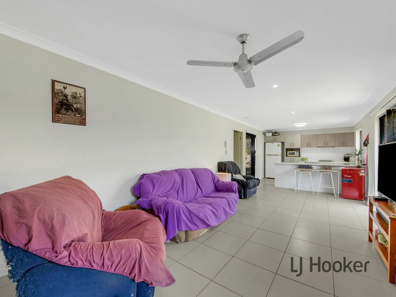 Photo - 3 Wabby Street, Boyne Island QLD 4680 - Image 3