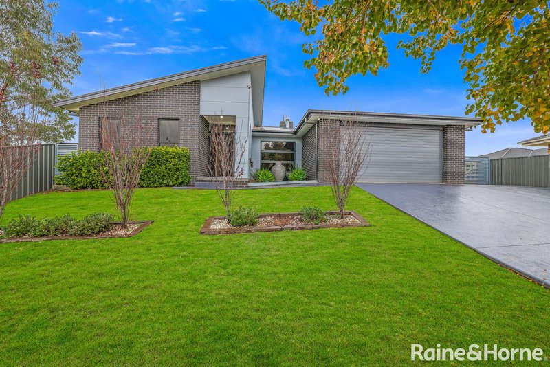 Photo - 3 Wagtail Close, Tamworth NSW 2340 - Image 1