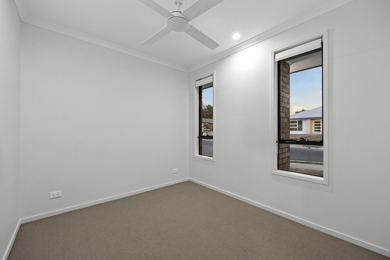 Photo - 3 Walker Street, Park Ridge QLD 4125 - Image 12