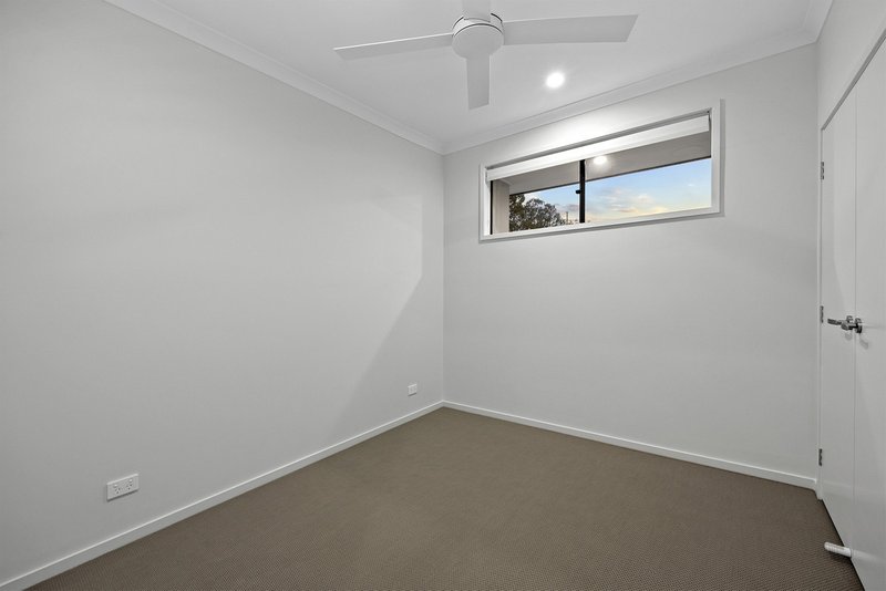 Photo - 3 Walker Street, Park Ridge QLD 4125 - Image 14