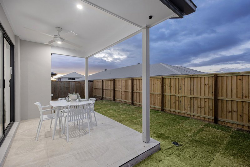 Photo - 3 Walker Street, Park Ridge QLD 4125 - Image 17
