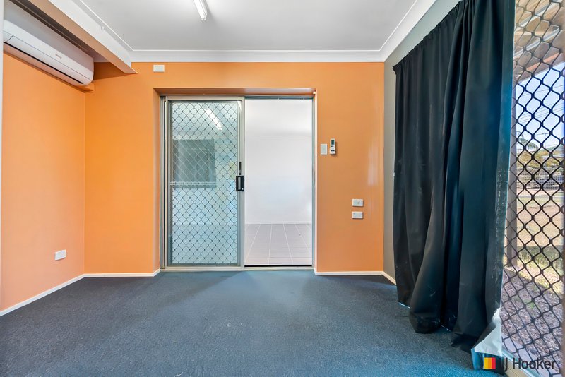 Photo - 3 Ward Street, Gracemere QLD 4702 - Image 7