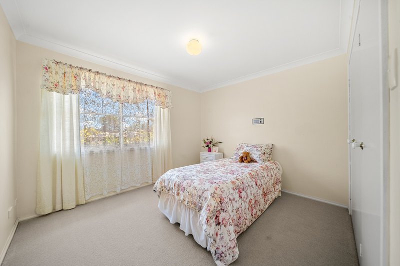 Photo - 3 Warral Court, Shailer Park QLD 4128 - Image 11