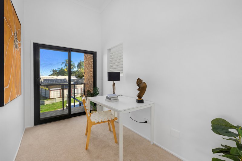 Photo - 3 Warrandah Street, Rochedale South QLD 4123 - Image 8