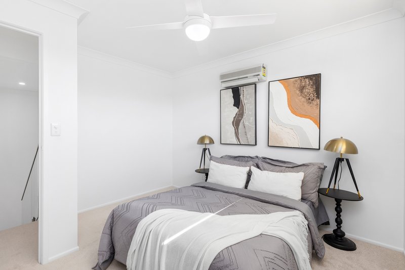 Photo - 3 Warrandah Street, Rochedale South QLD 4123 - Image 10