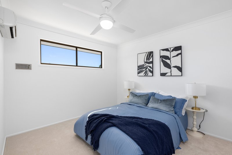 Photo - 3 Warrandah Street, Rochedale South QLD 4123 - Image 13