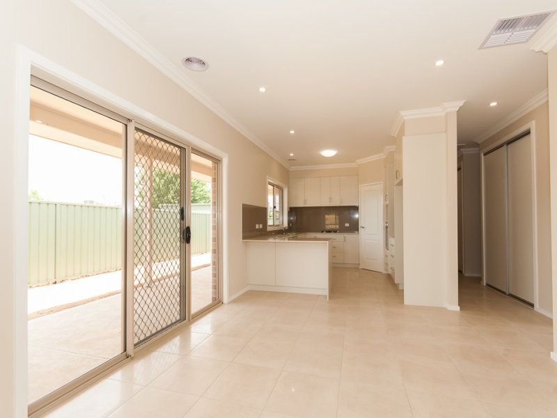 Photo - 3 Warrens Lane, Rutherglen VIC 3685 - Image 4