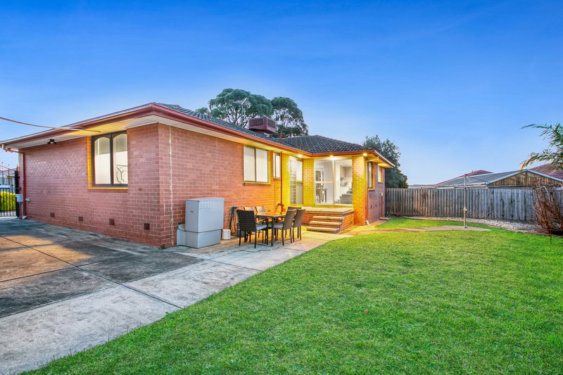 Photo - 3 Warriss Court, Gladstone Park VIC 3043 - Image 12