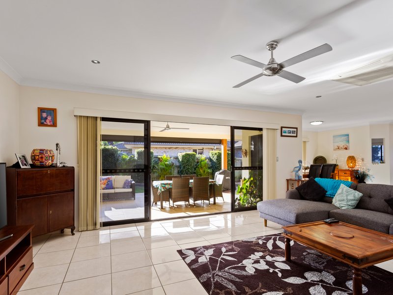 Photo - 3 Wategoes St , Sandstone Point QLD 4511 - Image 6