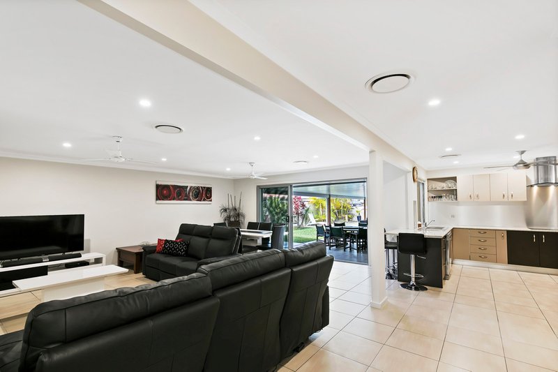 Photo - 3 Waterford Court , Maroochydore QLD 4558 - Image 6