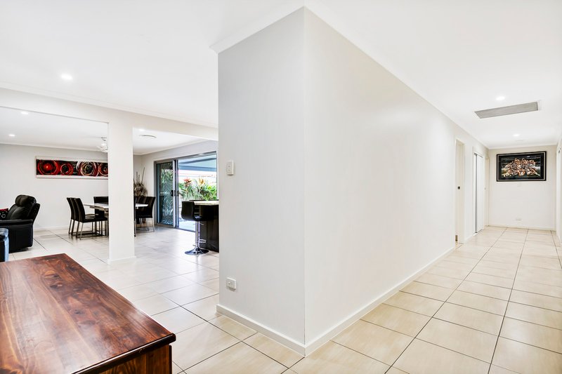 Photo - 3 Waterford Court , Maroochydore QLD 4558 - Image 7