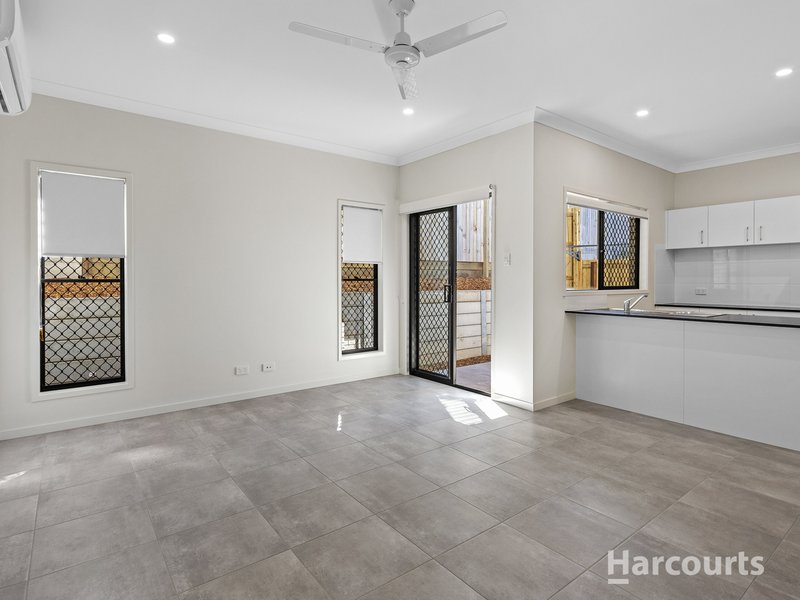 Photo - 3 Waterman Place, Browns Plains QLD 4118 - Image 2