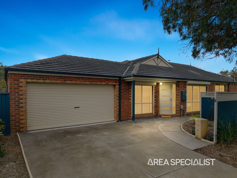 Photo - 3 Wattle Close, Pakenham VIC 3810 - Image 1