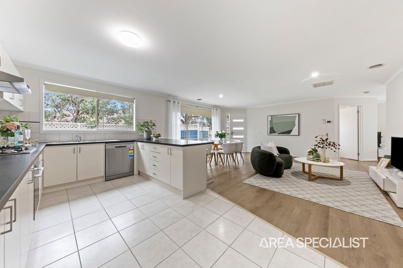 Photo - 3 Wattle Close, Pakenham VIC 3810 - Image 14