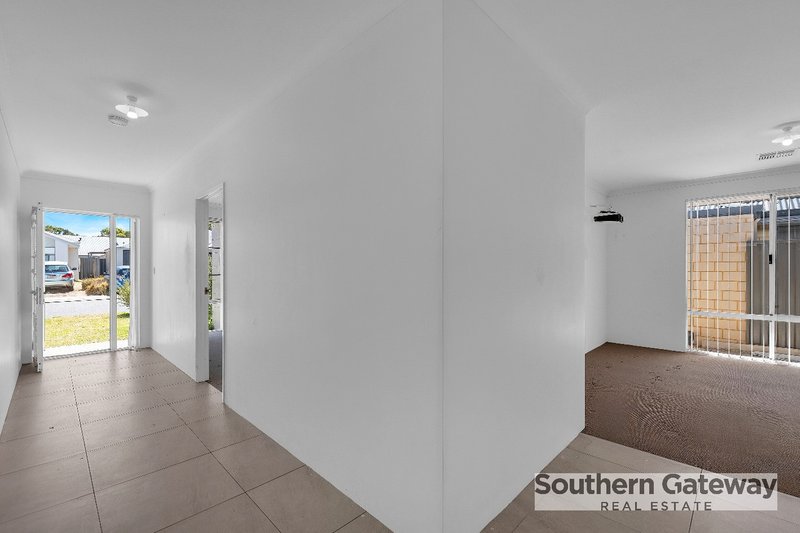 Photo - 3 Wattley Road, Wellard WA 6170 - Image 3