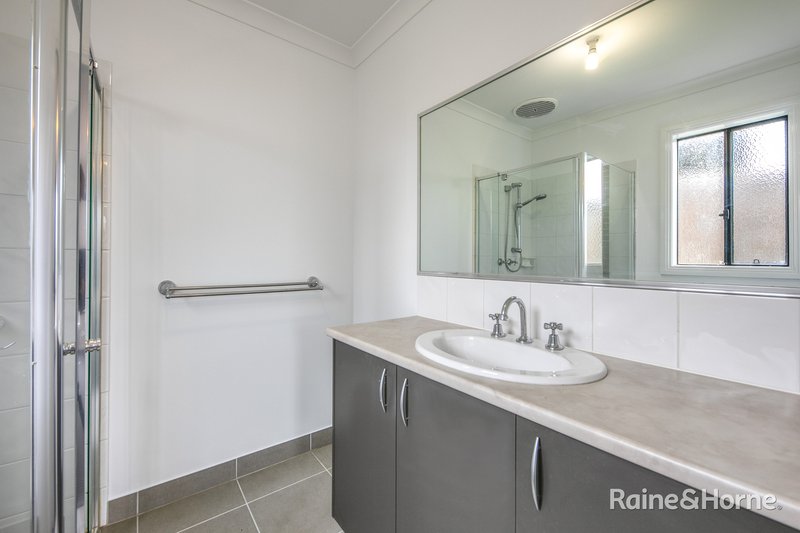 Photo - 3 Waugh Street, Sunbury VIC 3429 - Image 3