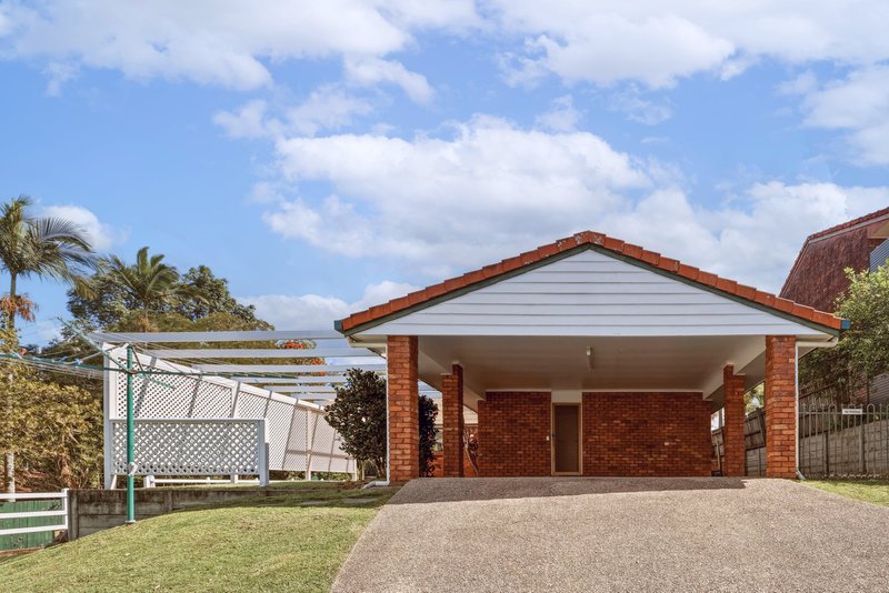 Photo - 3 Weekes Road, Carindale QLD 4152 - Image 1