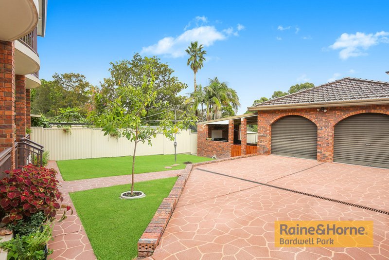 Photo - 3 Welfare Avenue North, Narwee NSW 2209 - Image 4