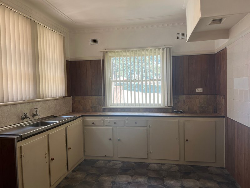 Photo - 3 Wentworth Street, Port Kembla NSW 2505 - Image 6