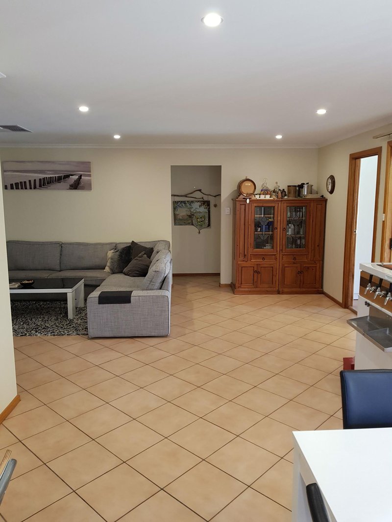 Photo - 3 Westbury Court, Oakden SA 5086 - Image 7