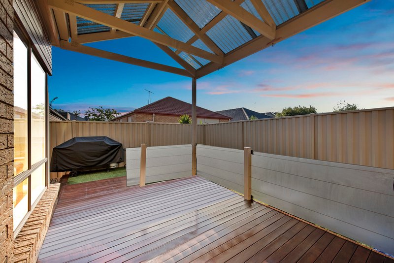 Photo - 3 Whatmough Street, Caroline Springs VIC 3023 - Image 11