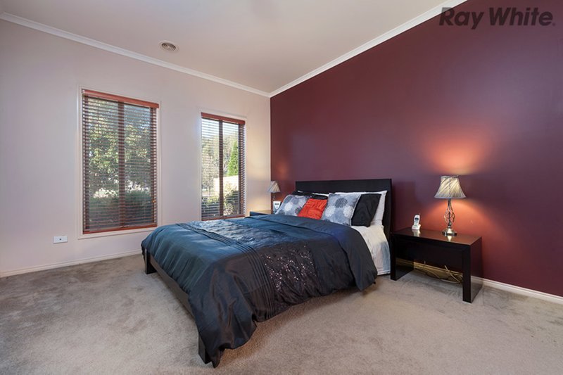 Photo - 3 Whatmough Street, Caroline Springs VIC 3023 - Image 6