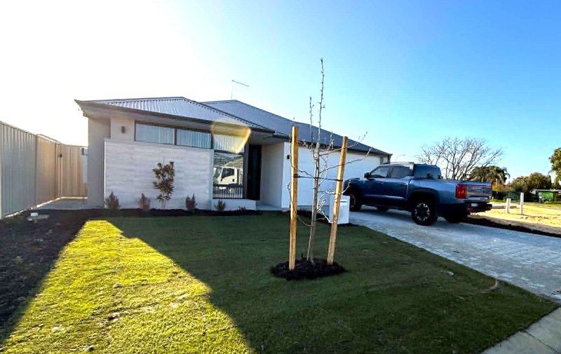 Photo - 3 Whetstone Road, Haynes WA 6112 - Image 2