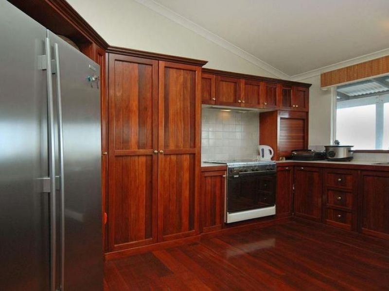 Photo - 3 White Road, Quinns Rocks WA 6030 - Image 7