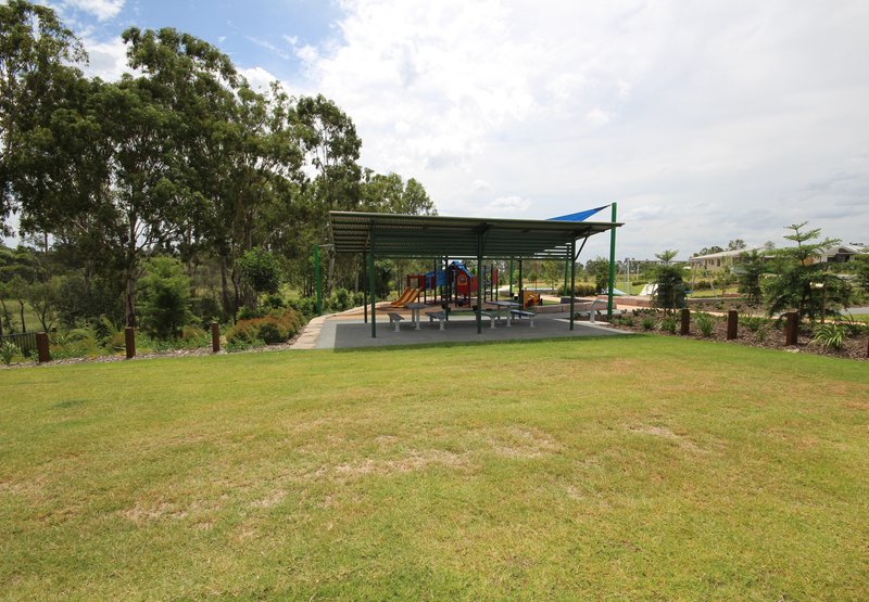 Photo - 3 White Rock Drive, Redbank Plains QLD 4301 - Image 17