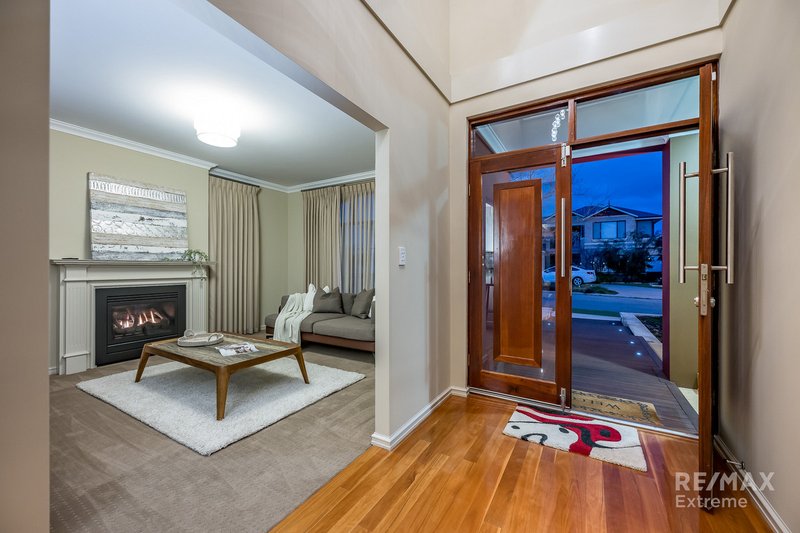 Photo - 3 Whitehorses Drive, Burns Beach WA 6028 - Image 3