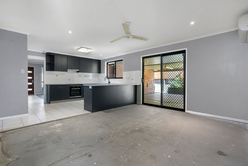 Photo - 3 Wicks Street, New Auckland QLD 4680 - Image 4