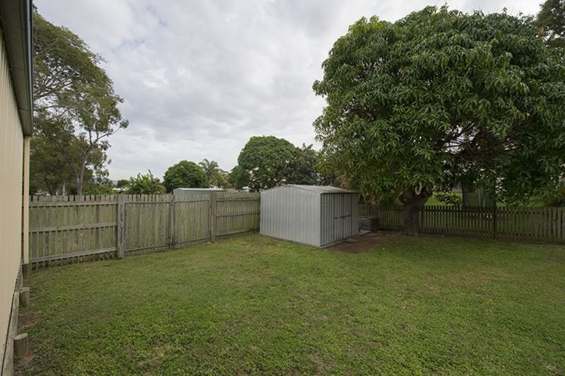 Photo - 3 Wilkins Street, West Gladstone QLD 4680 - Image 11