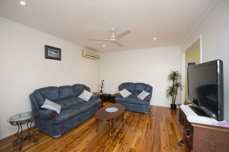 Photo - 3 Wilkins Street, West Gladstone QLD 4680 - Image 13