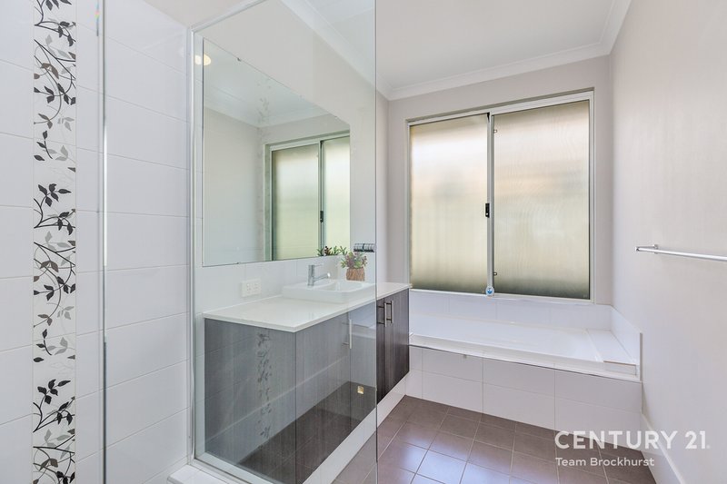 Photo - 3 Willandra Parkway, Wandi WA 6167 - Image 20