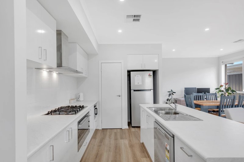 Photo - 3 Willow Drive, Munno Para SA 5115 - Image 3
