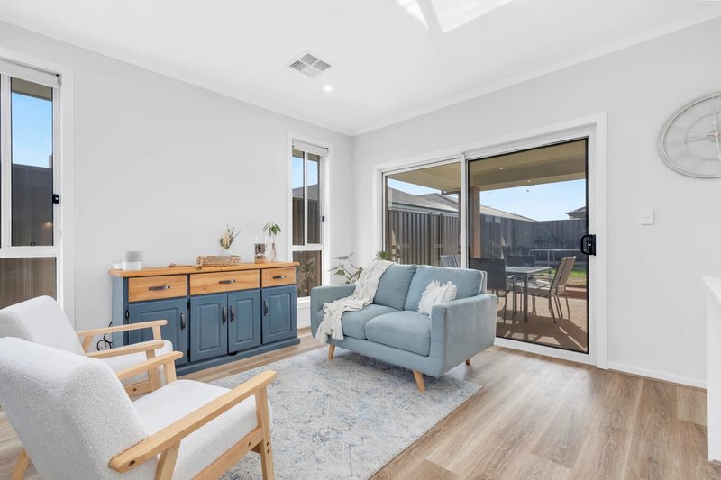 Photo - 3 Willow Drive, Munno Para SA 5115 - Image 9