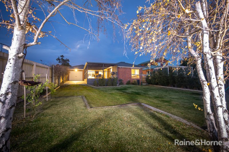 Photo - 3 Windarra Court, Sunbury VIC 3429 - Image 16