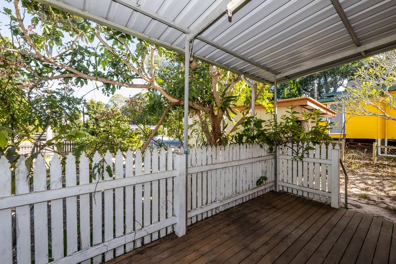 Photo - 3 Winnett Street, Woorim QLD 4507 - Image 3