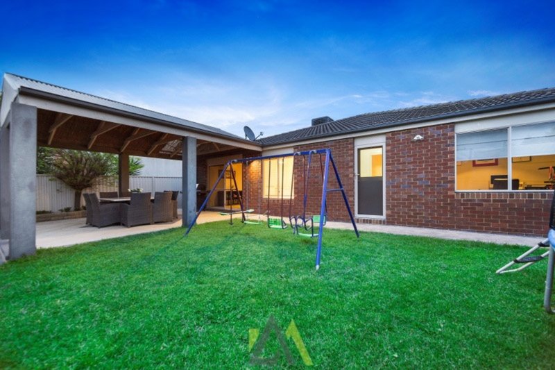 Photo - 3 Winton Retreat, Cranbourne East VIC 3977 - Image 18